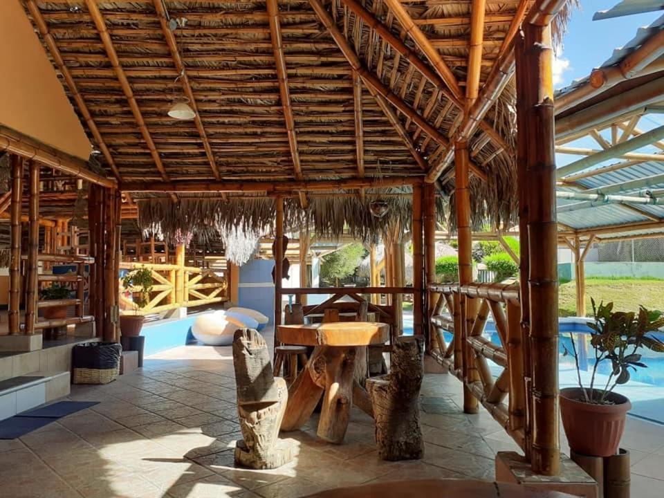 Hosteria La Chorrera Quito Exteriör bild