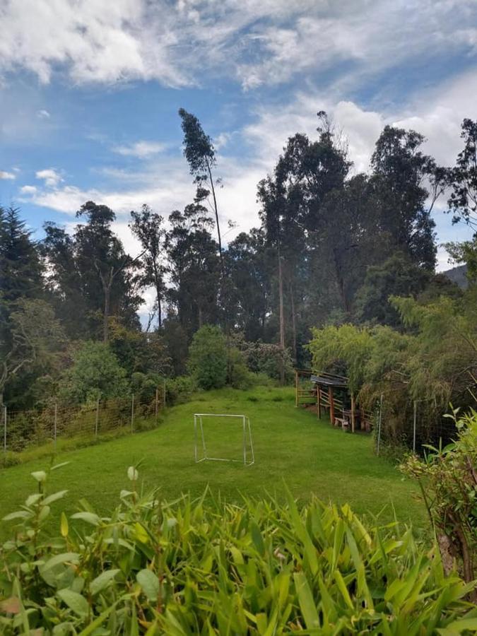 Hosteria La Chorrera Quito Exteriör bild
